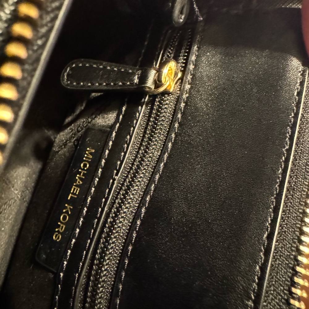 Michael Kors Black Marilyn Small Saffiano Leather
Crossbody Bag - Picture 3 of 6